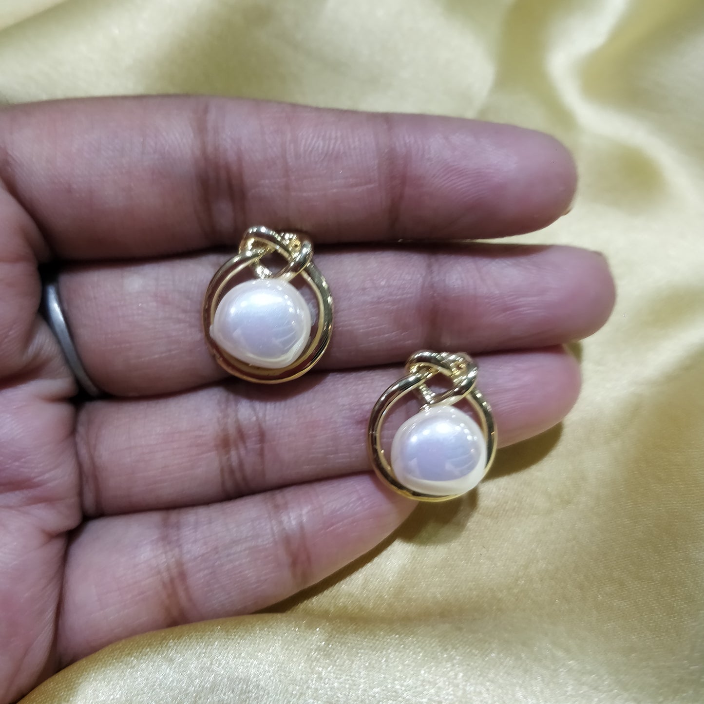 Jalparee's western pearl Earrings T06804